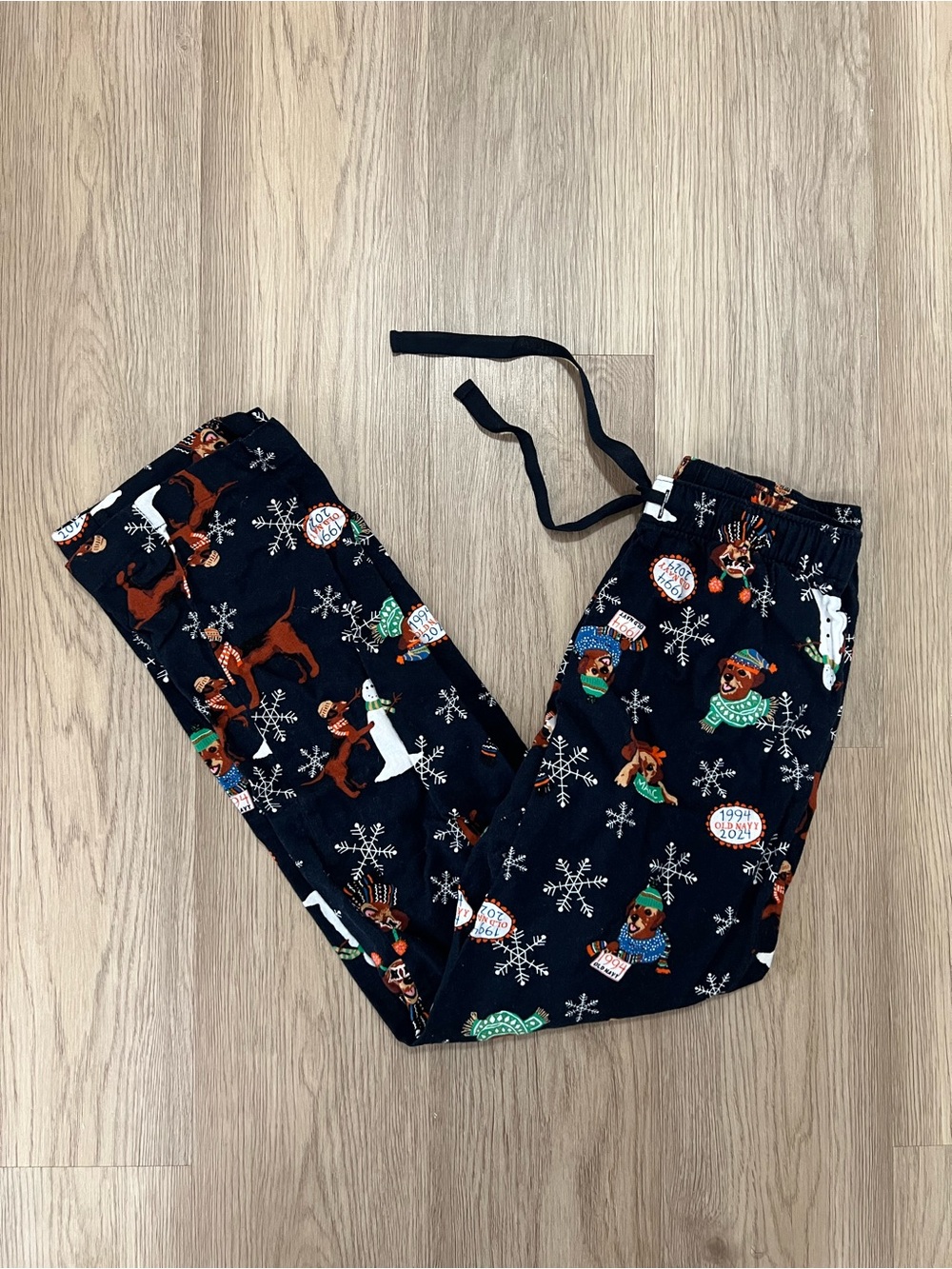 Old Navy On Magic Mascot Dog Pajama Pants XS Flannel Holiday 2024 Anniversary